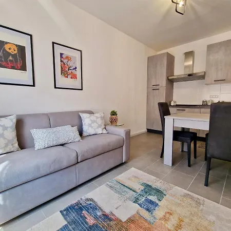 Paolina's By Tramonti Apartamento LʼAquila