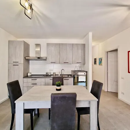 Paolina's By Tramonti *