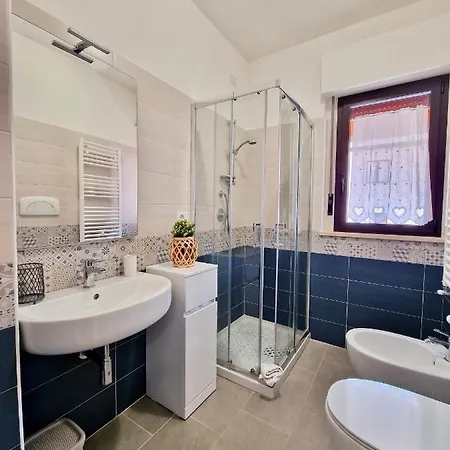 Paolina's By Tramonti Apartamento LʼAquila